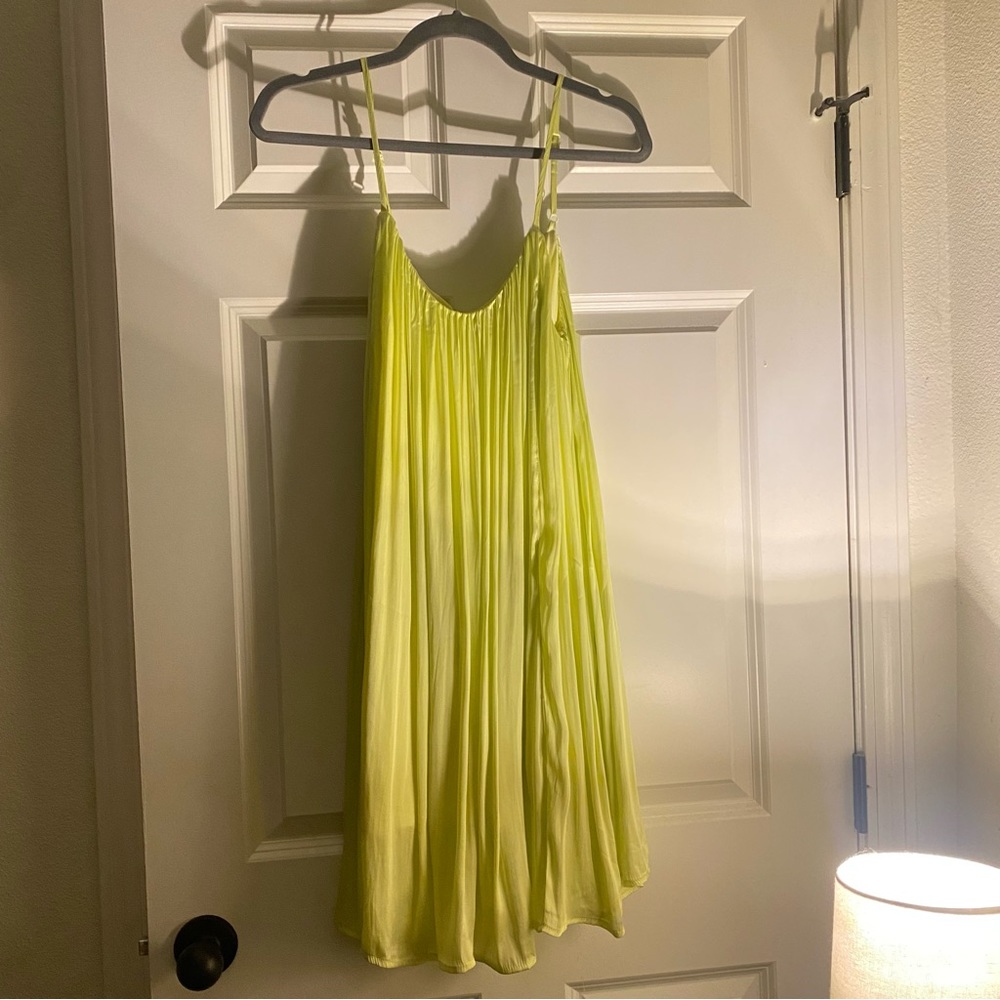 Like Green Dress with Pockets! Size Small.